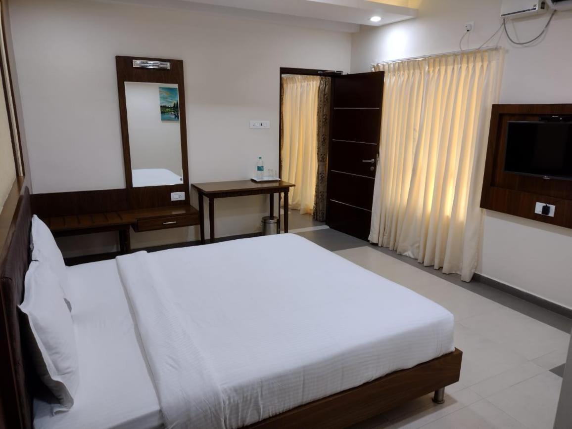 Atlanta Park Chennai Hotel Tambaram Ngoại thất bức ảnh